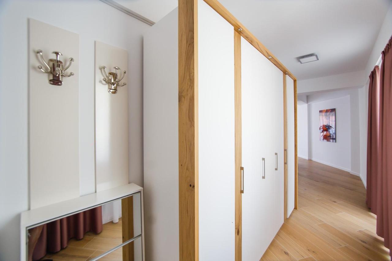 Pink Sahara at EAS Residence Oradea Bagian luar foto
