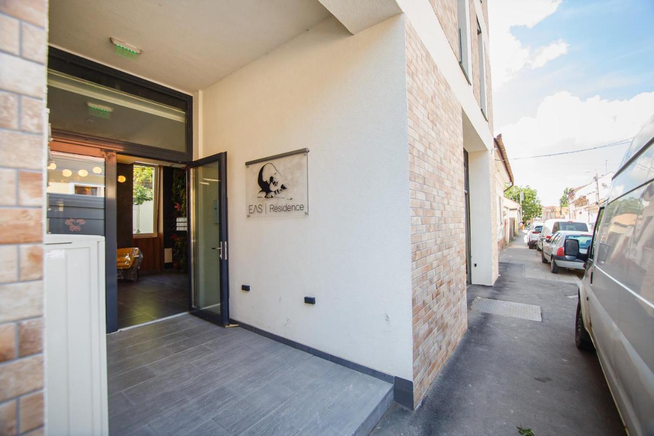 Pink Sahara at EAS Residence Oradea Bagian luar foto
